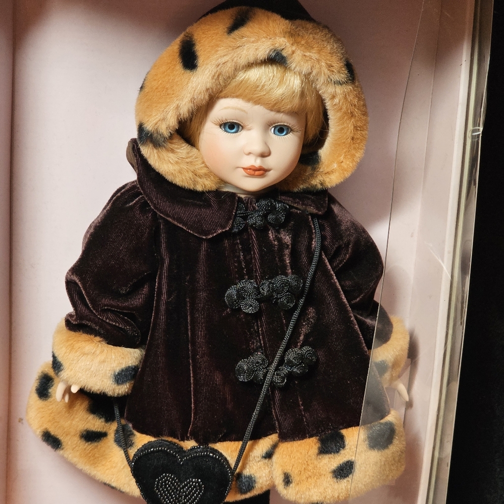 Vanessa Porcelain 16" Doll
